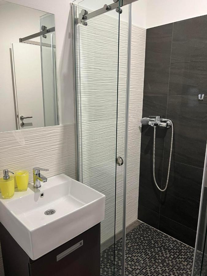 Apartment Vodice - Lovric المظهر الخارجي الصورة