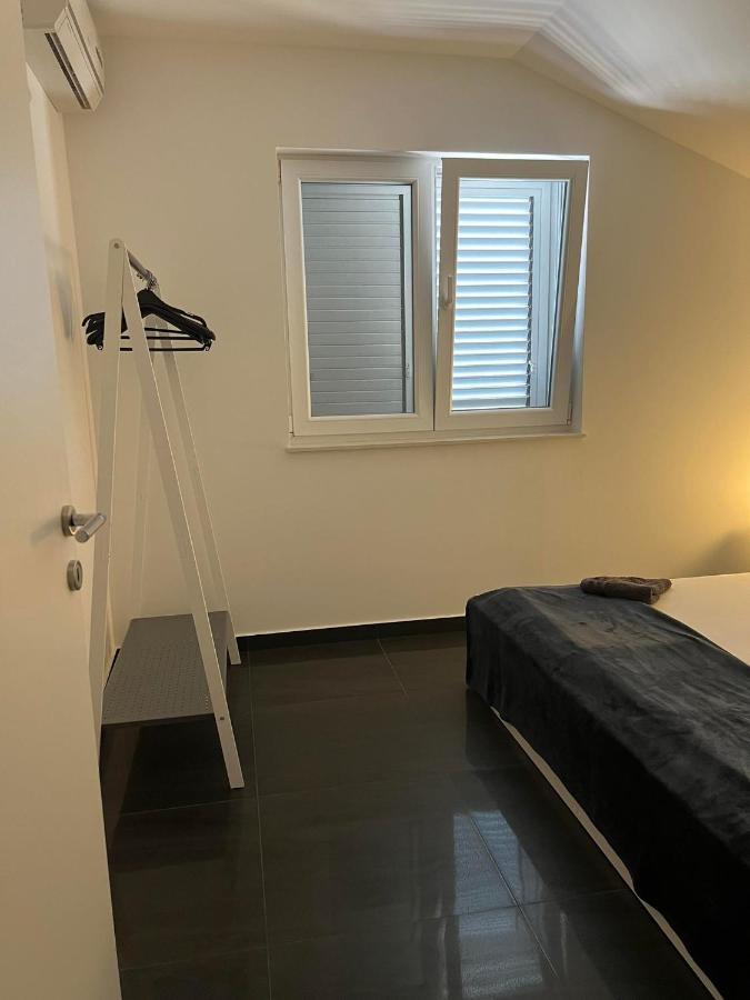 Apartment Vodice - Lovric المظهر الخارجي الصورة