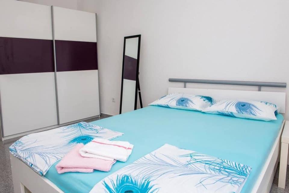 Apartment Vodice - Lovric المظهر الخارجي الصورة