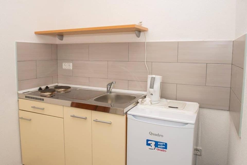 Apartment Vodice - Lovric المظهر الخارجي الصورة